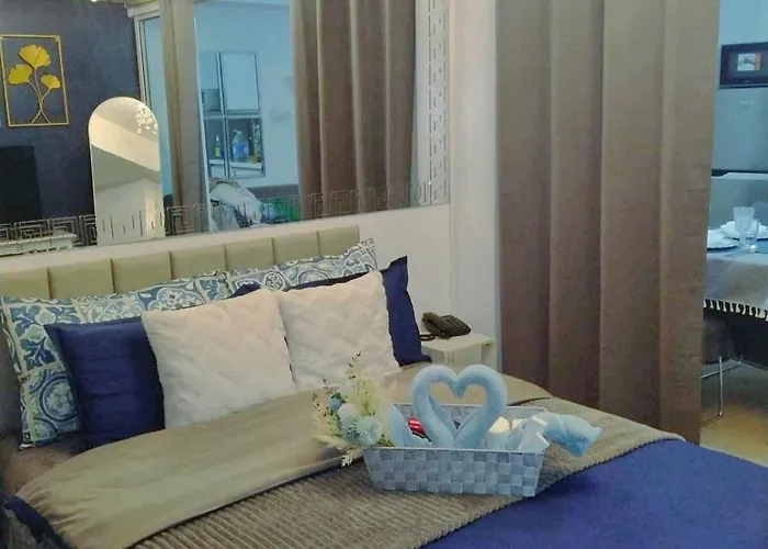 Azure Urban By Honey Crema *